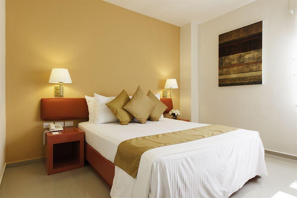 Mision Express Monterrey Aeropuerto La Fe Hotell Apodaca Eksteriør bilde